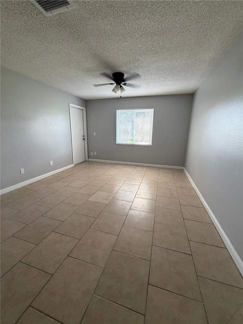 2 bedroom Condominium at 233 Thorn Tree Place, The Hamptons At Brandon A Condo, Brandon — photo 5