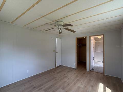 925 Beechwood Avenue, Lady Lake FL - photo 16 of 26