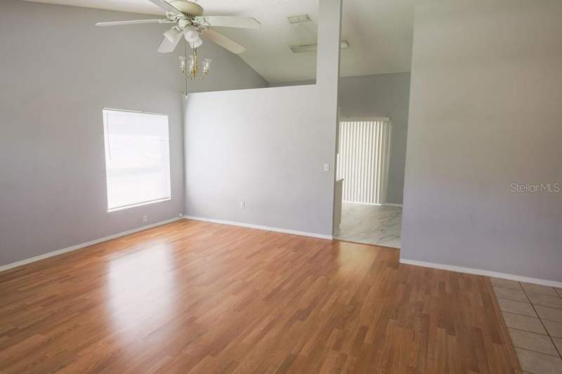 3 bedroom Single Family Residence at 1098 Sugarberry Trail, Alafaya Woods Ph 21B, Oviedo — photo 4