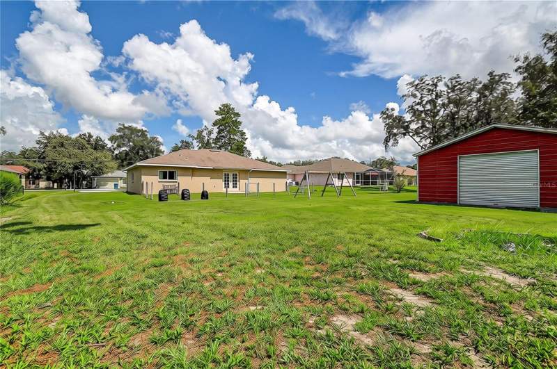 4 bedroom Single Family Residence at 11472 Pine Warbler Avenue, Royal Highlands, Brooksville — photo 2