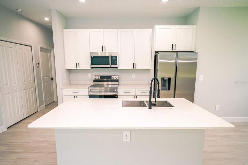 4 bedroom Single Family Residence at 1103 SAINT TROPEZ COURT, POINCIANA VILLAGE 5 NBHD 1, KISSIMMEE — photo 3
