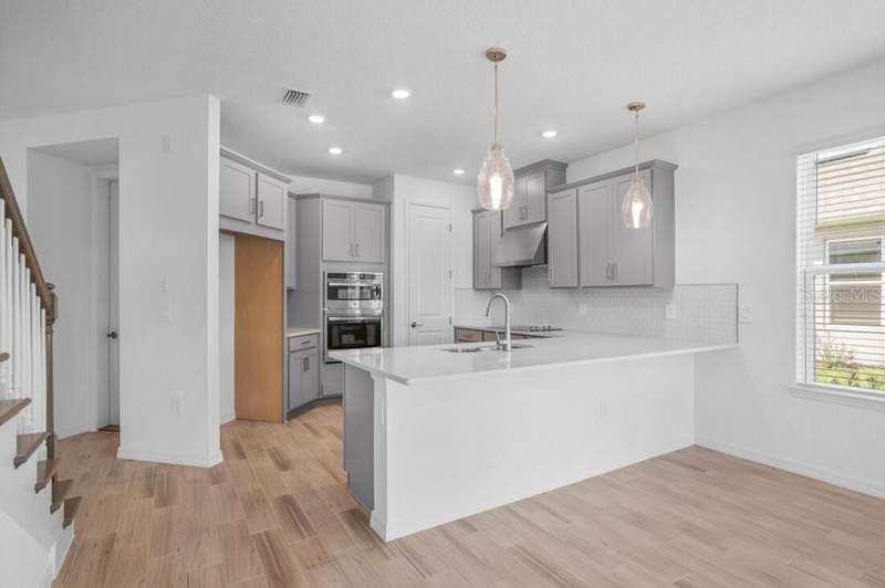 3 bedroom Single Family Residence at 735 Steel Drive, Indigo Creek, Apollo Beach — photo 2