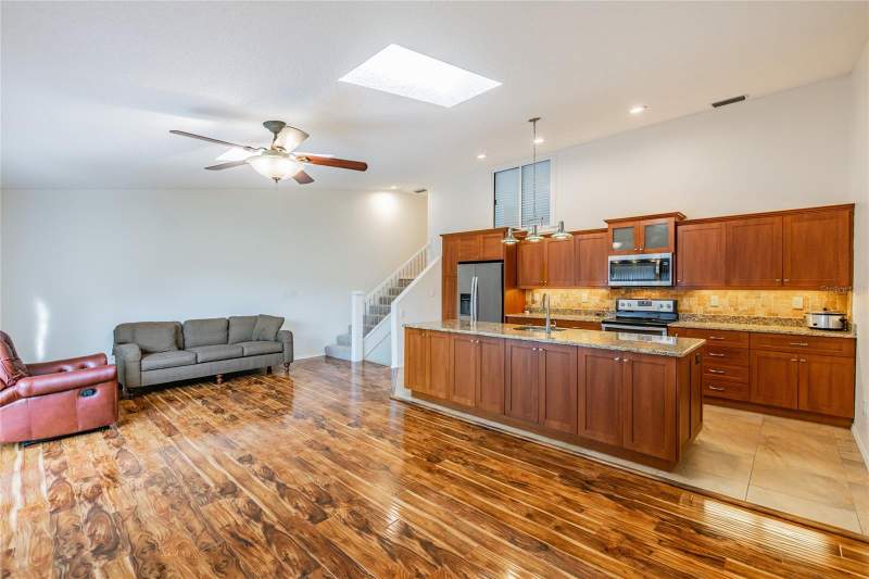 3 bedroom Townhouse at 6435 92nd Place #904, Lake Forest, Pinellas Park — photo 3