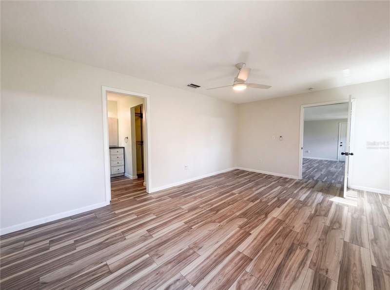 2 bedroom Single Family Residence at 3260 Pinetree Street, Port Charlotte Sec 005, Port Charlotte — photo 4