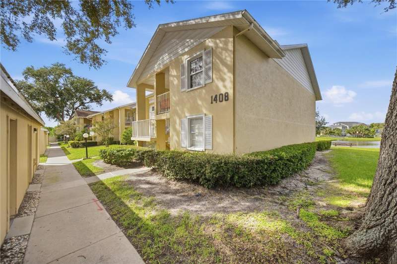 2 bedroom Condominium at 1408 Millstream Lane #206, Lake Tiffany Condo, Dunedin — photo 2