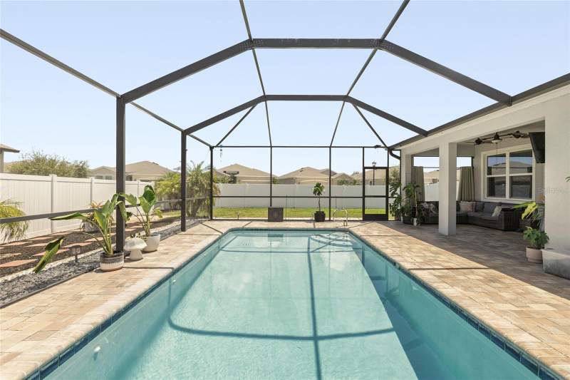 3 bedroom Single Family Residence at 13301 Waterleaf Garden Circle, Waterleaf Ph 6A, Riverview — photo 2