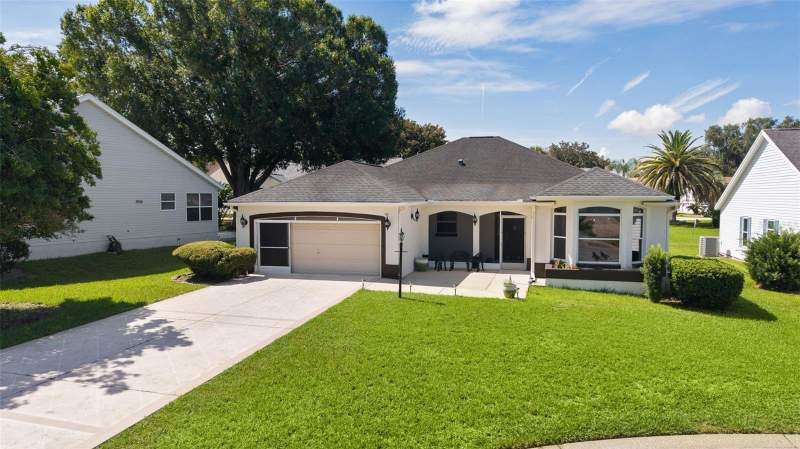 3 bedroom Single Family Residence at 1012 Diego Court, Lady Lake Orange Blossom Gardens Unit 18, Lady Lake — photo 2