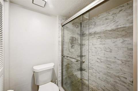 5195 Vineland Road #B102, Orlando FL - photo 23 of 38