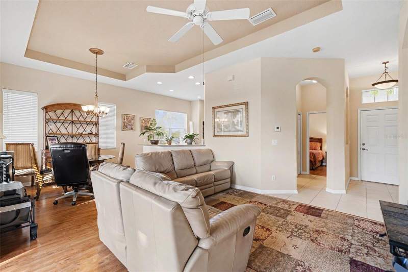 2 bedroom Single Family Residence at 918 Regal Manor Way, Sun City Center Unit 270, Sun City Center — photo 4