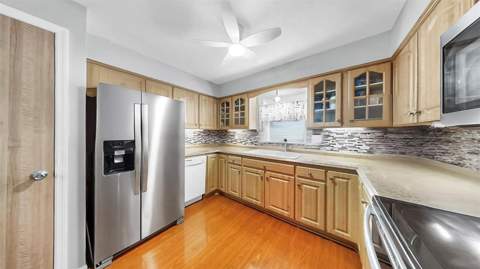 38919 3rd Avenue, Zephyrhills FL - photo 6 of 36