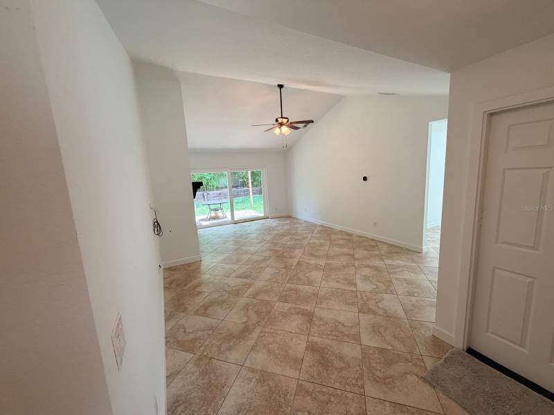 3 bedroom Single Family Residence at 1083 Beckstrom Dr, Alafaya Woods Ph 10, Oviedo — photo 3