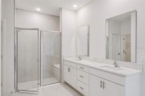 526 Emerald Grove Drive, Apopka FL - photo 9 of 13