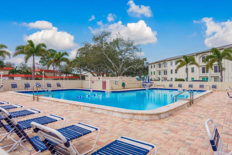1 bedroom Condominium at 2700 Bayshore Boulevard #4102, Mediterranean Manors, Dunedin — photo 2