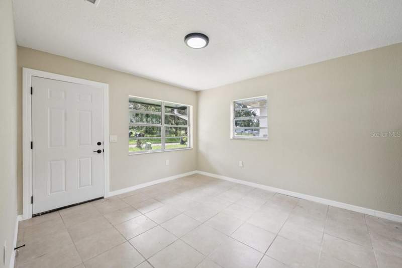 3 bedroom Single Family Residence at 314 W Owens Avenue, Joe Lewis Farms, Arcadia — photo 5