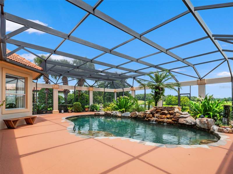 5 bedroom Single Family Residence at 32516 HAWKS LAKE LANE, HEATHROW COUNTRY ESTATE, SORRENTO — photo 4