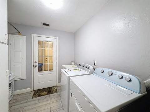 209 First Street, Tavares FL - photo 21 of 29