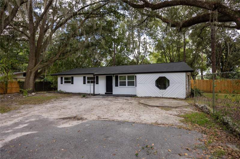 4 bedroom Single Family Residence at 14637 NE 145th Avenue, Not Assigned, Waldo — photo 2