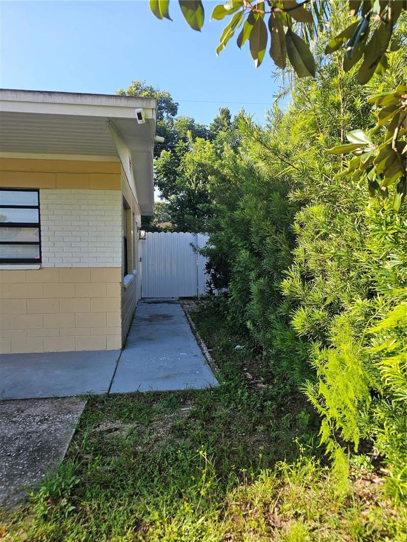 4 bedroom Single Family Residence at 6125 Liberty Avenue, Temple Grove Estates, Temple Terrace — photo 2