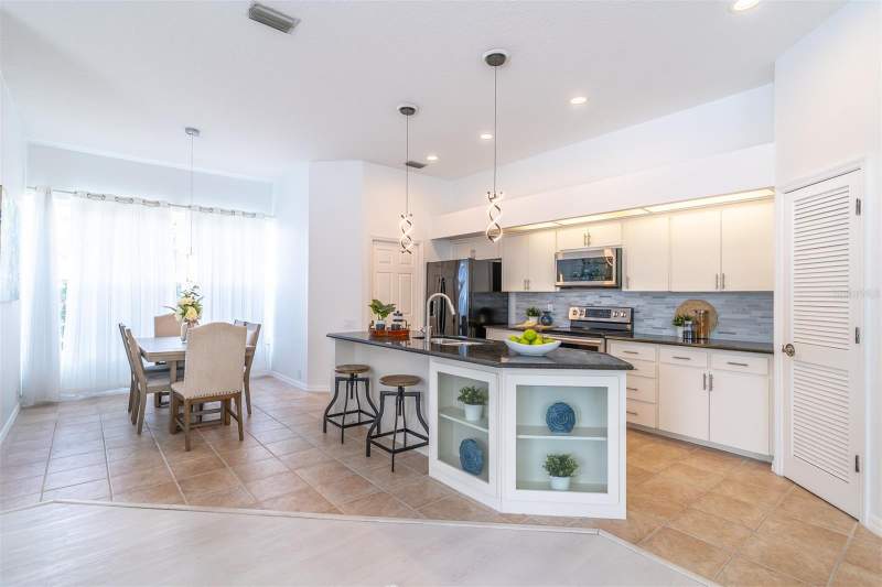 4 bedroom Single Family Residence at 3000 Hatteras Point, Remington Park Ph 2, Oviedo — photo 5