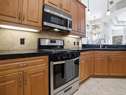 9926 Santa Barbara Court, Howey In The Hills FL - photo 15 of 58