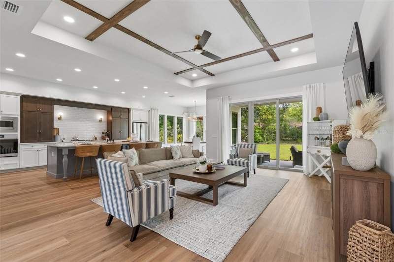 3 bedroom Single Family Residence at 14098 SW 7th Place, Wimberley, Newberry — photo 3