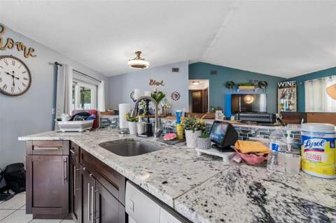 10326 Out Island Drive, Tampa FL - photo 12 of 41