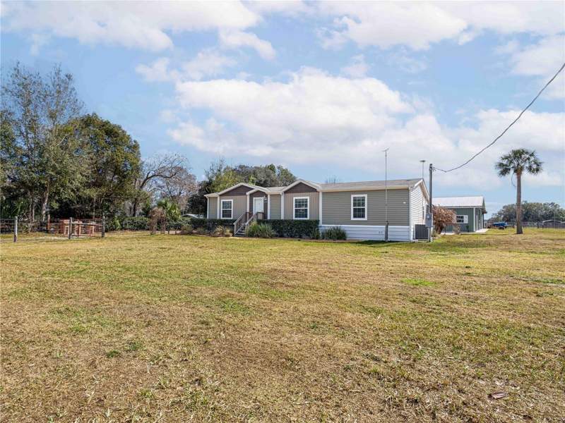 3 bedroom Manufactured Home at 26444 County Road 44A, Acreage & Unrec, Eustis — photo 3