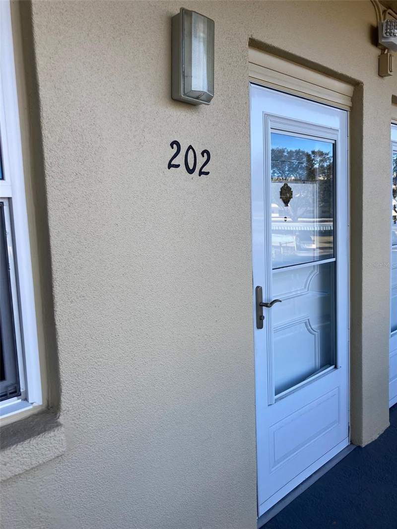 1 bedroom Condominium at 5750 80th Street #C202, Five Towns Of St Pete, St Petersburg — photo 4