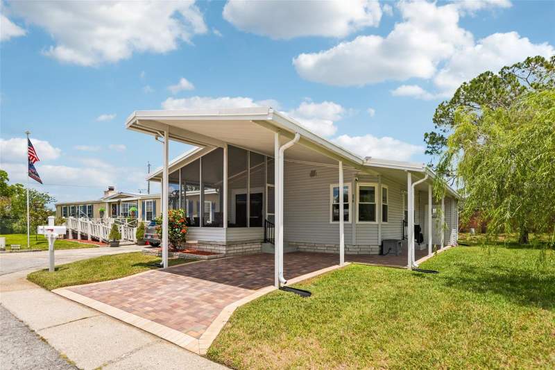 2 bedroom Manufactured Home at 276 Pelican Drive, Gull-Aire Village, Oldsmar — photo 2