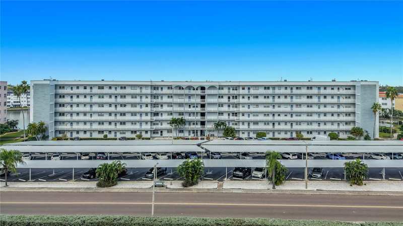 1 bedroom Condominium at 5925 Shore Boulevard #611, Town Shores Of Gulfport, Gulfport — photo 1