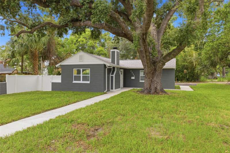 2 bedroom Single Family Residence at 2535 19th Street, Lakeview Grove, St Petersburg — photo 3
