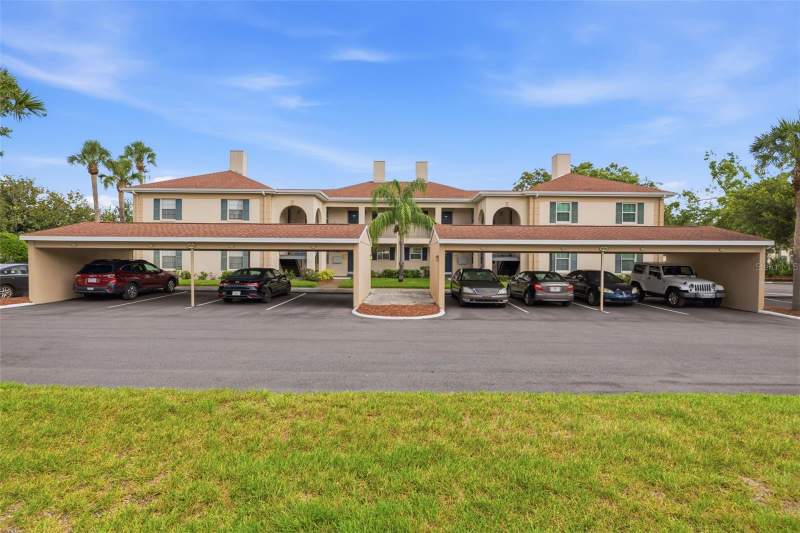 The Grand At Olde Carrollwood