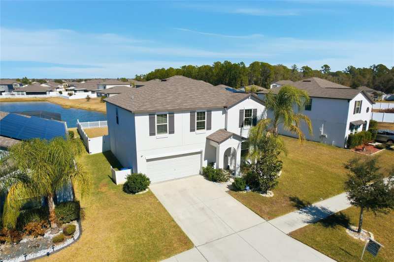 4 bedroom Single Family Residence at 11916 Wild Daffodil Court, South Fork Tr V Ph 2, Riverview — photo 1