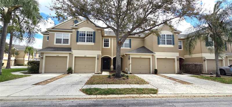 3 bedroom Townhouse at 2729 Conch Hollow Drive, Vista Cay, Brandon — photo 1