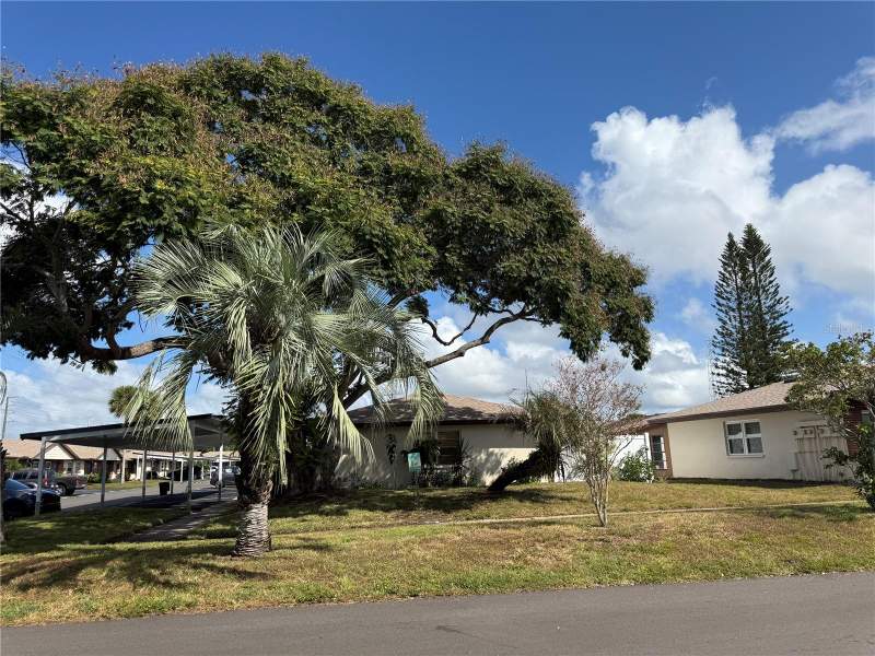 1 bedroom Villa at 24862 US Highway 19 #3002, Hill Crest Villas, Clearwater — photo 4