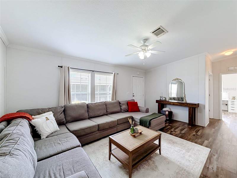 3 bedroom Manufactured Home at 25110 Alamanda Dr, Astatula Meadows Sub, Astatula — photo 4