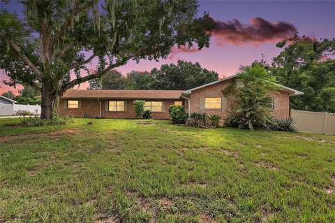 5 Hermosa Drive, home for sale in Eustis 32726
