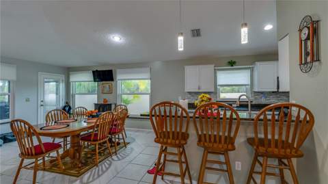 366 Rainforest Court, Oldsmar FL - photo 14 of 65
