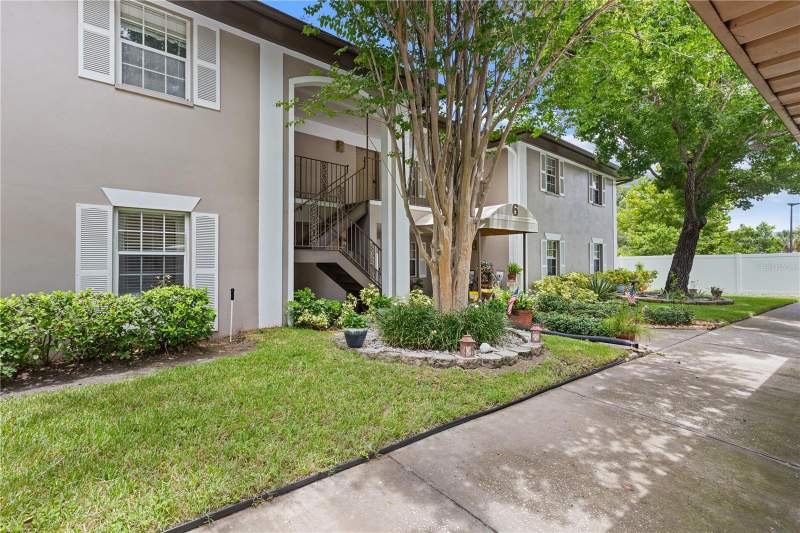 2 bedroom Condominium at 5265 E BAY DRIVE #612, BAY OAKS CONDO, CLEARWATER — photo 2