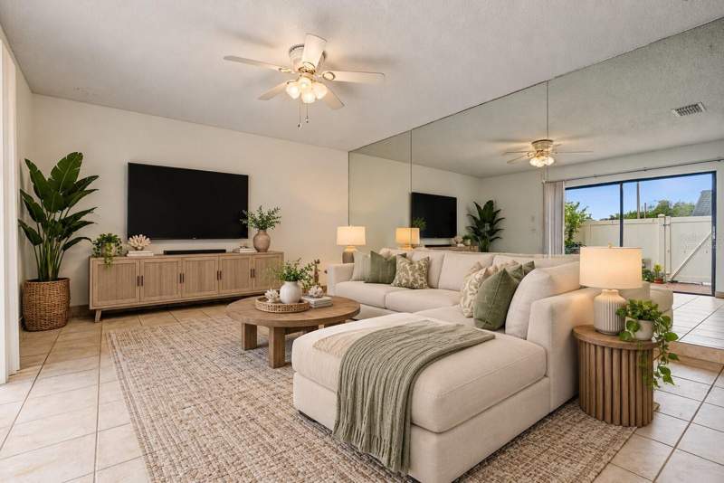 2 bedroom Townhouse at 8119 Oak Trace Way #C, Oak Trace Unit I, Tampa — photo 3