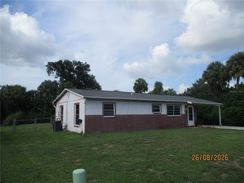 2 bedroom Single Family Residence at 22544 Blanchard Avenue, Port Charlotte Sec 012, Port Charlotte — photo 3