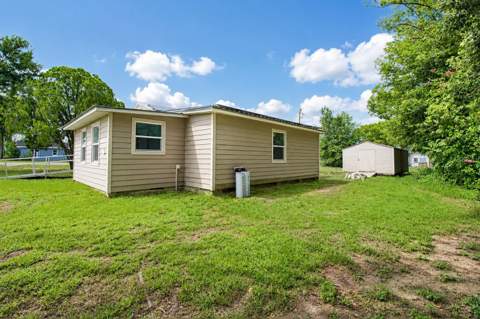 5811 11th Street, Zephyrhills FL - photo 23 of 26