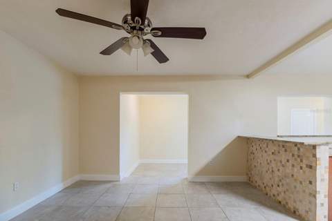 4320 Meadowbrook Avenue, Orlando FL - photo 8 of 24
