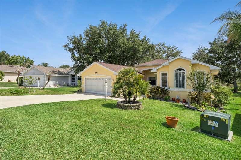 3 bedroom Single Family Residence at 21325 Royal Troon Drive, Royal Highlands Ph 02-A Lt 1173 Orb 2040, Leesburg — photo 2
