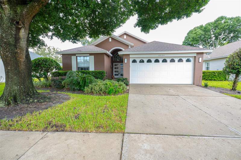 2 bedroom Single Family Residence at 8034 Arcadian Court, Mt Dora Country Club Mt Dora Ph 02-8, Mount Dora — photo 2