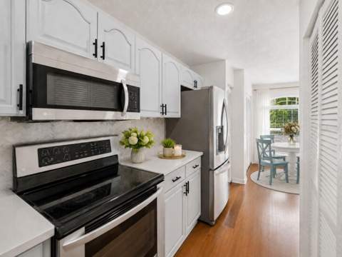 14623 Par Club Circle #14623, Tampa FL - photo 22 of 84