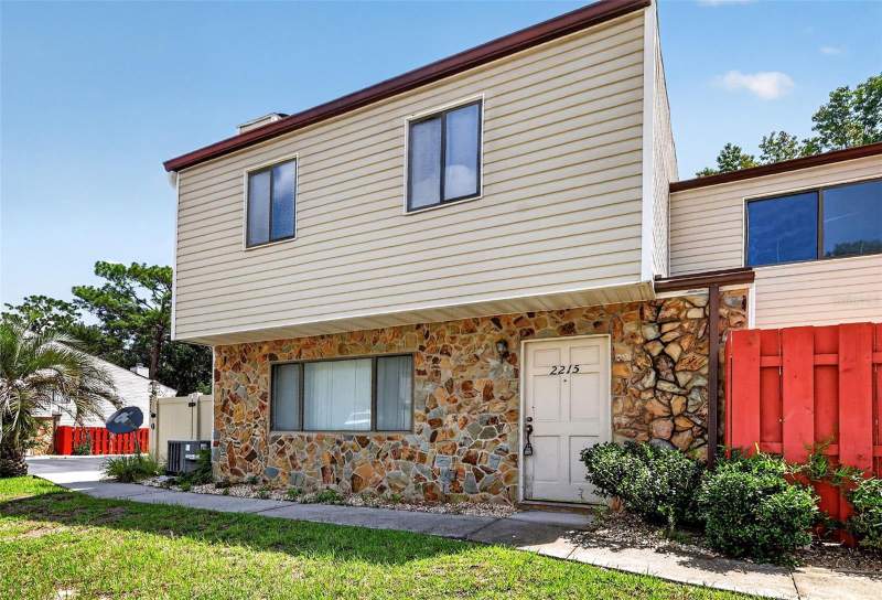 2215 NE 45TH AVENUE #3