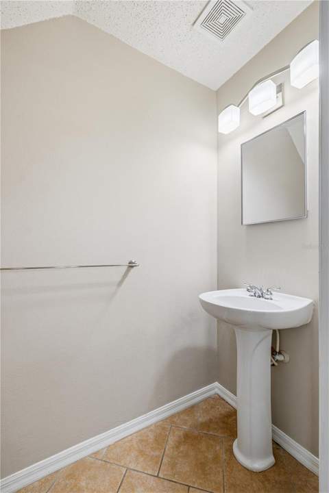 8431 Edgewater Place Boulevard, Tampa FL - photo 15 of 24