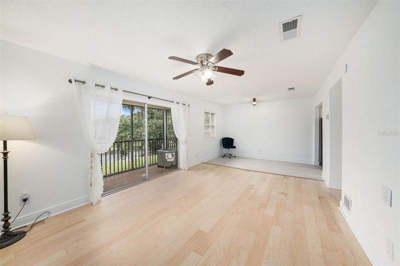 1 bedroom Condominium at 13725 Juniper Blossom Drive #201, Whispering Oaks, Tampa — photo 4
