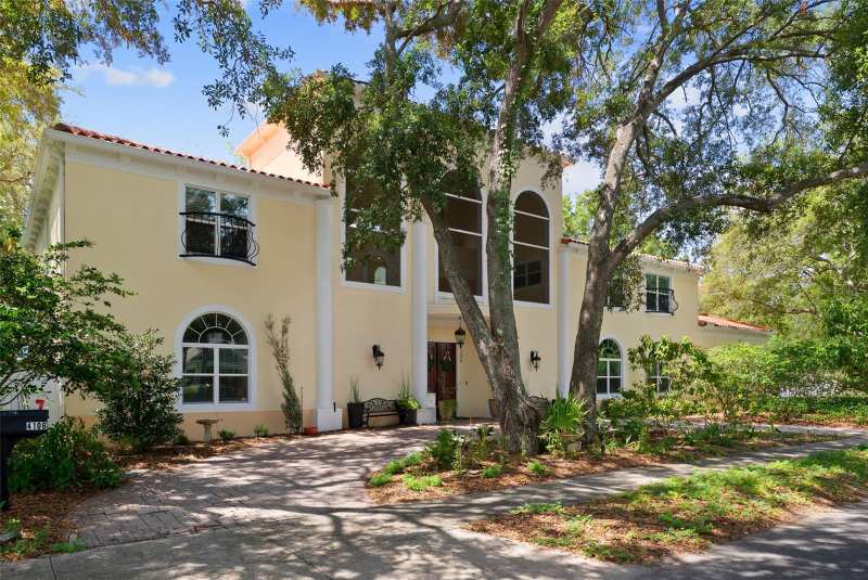 6 bedroom Single Family Residence at 4106 W San Miguel Street, Highland Terrace, Tampa — photo 1